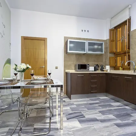 -malagasunapts-merced Square Picasso Dream Апартаменты